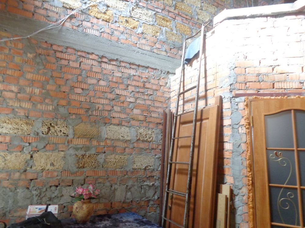 Продам 2х этажную дачу,новострой,недалеко от Левобережного 3