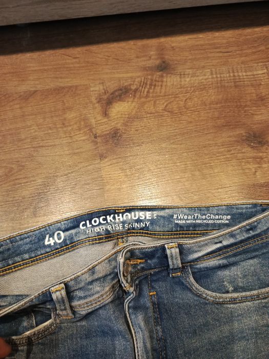 Jeansy c&a + czerwona koszulka