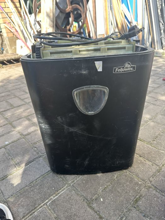 Знищувач паперу Fellowes 75Cs