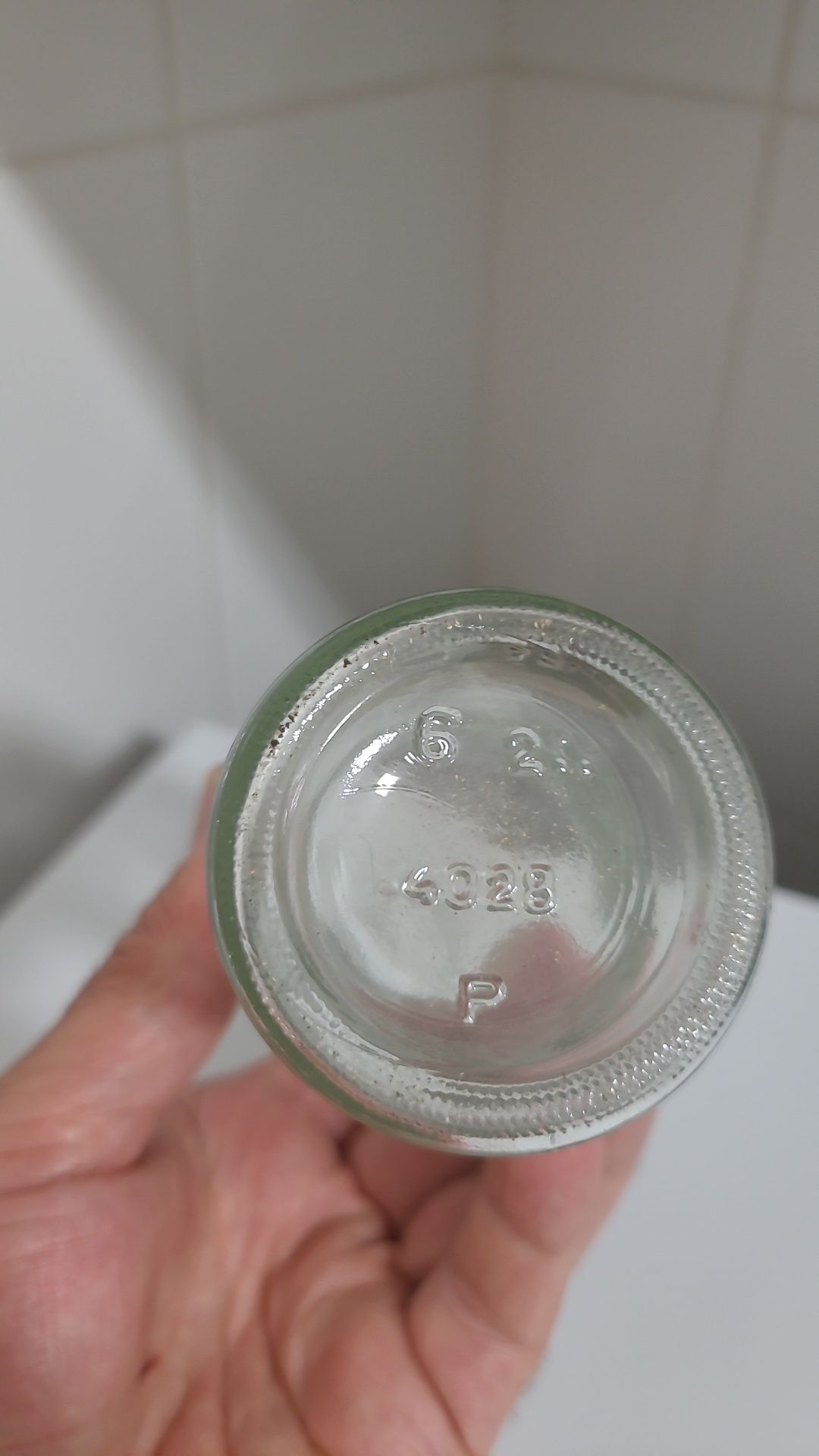 Garrafa gravada em alto relevo Águas Da Carasona
