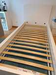 Cama solteiro Malm com estrado 90x200cm