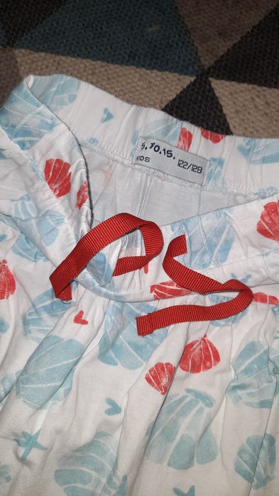 Spódnica w muszle 5.10.15 r. 122-128