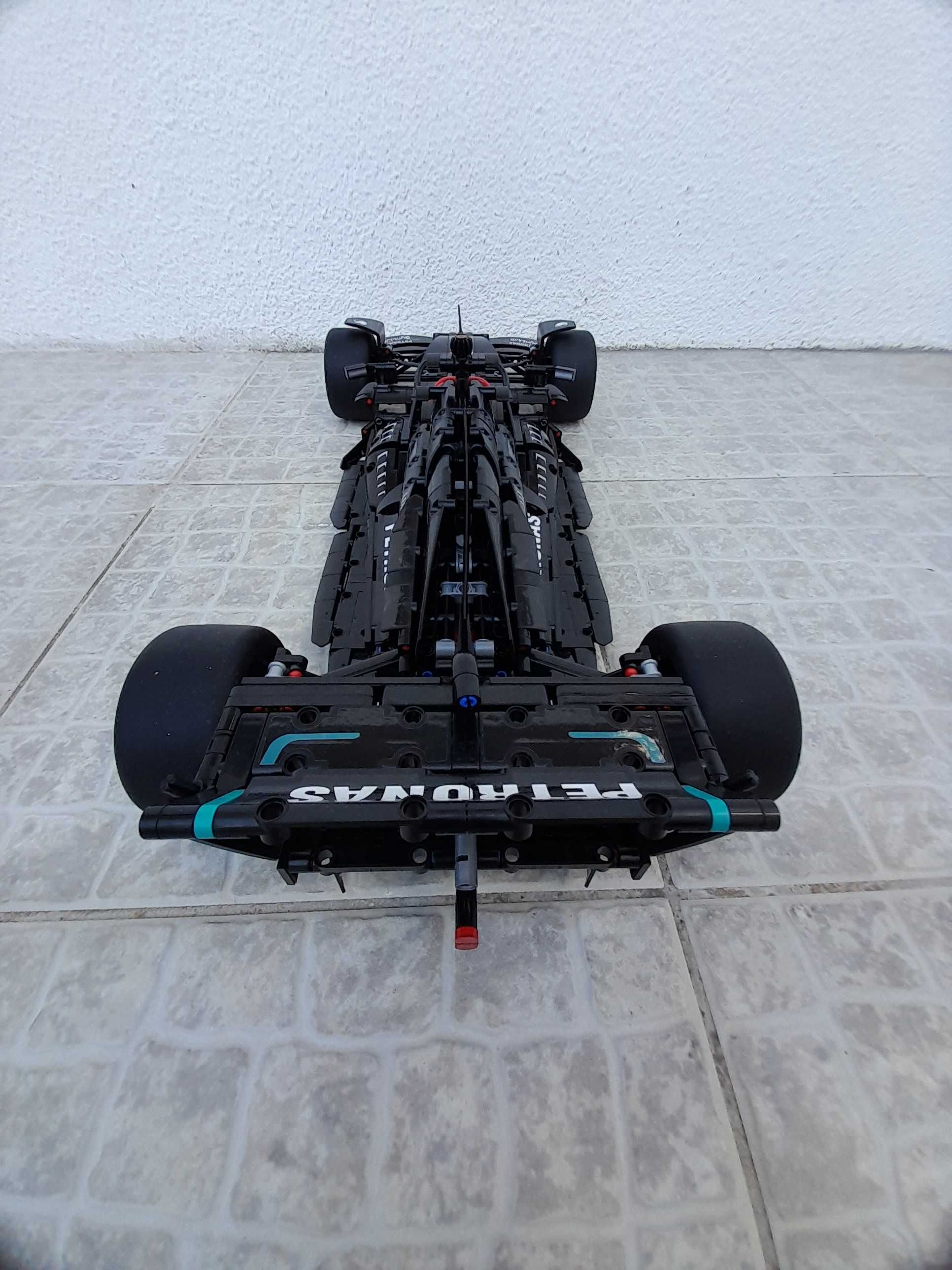 LEGO TECHNIC Mercedes-AMG F1 W14 E Performance