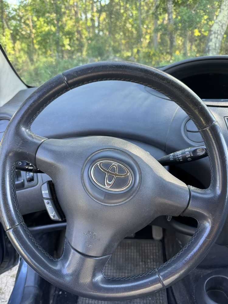 Toyota Yaris 1.0 2005