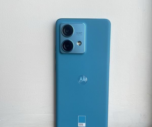 Motorola edge 40 neo 256GB 12RAM