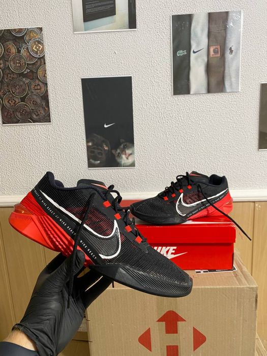 Nike react metcon 42 ( 26.5 см)