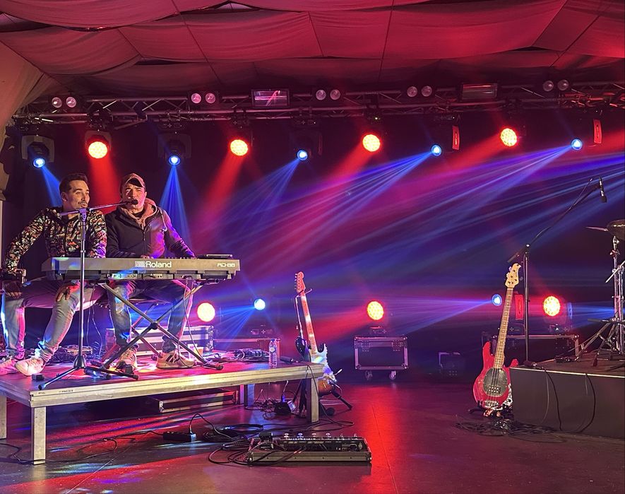 Soluções Audiovisuais - Som Luz Ledwall Efeitos