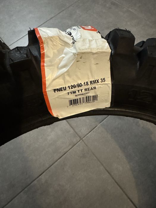 Pneu Rinaldi 120/90 r18 RMX 35