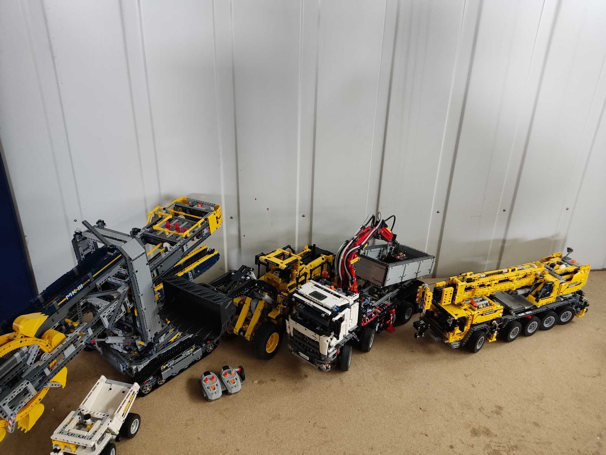 LEGO ® Technic ® 42043 Mercedes Arocs 3245
