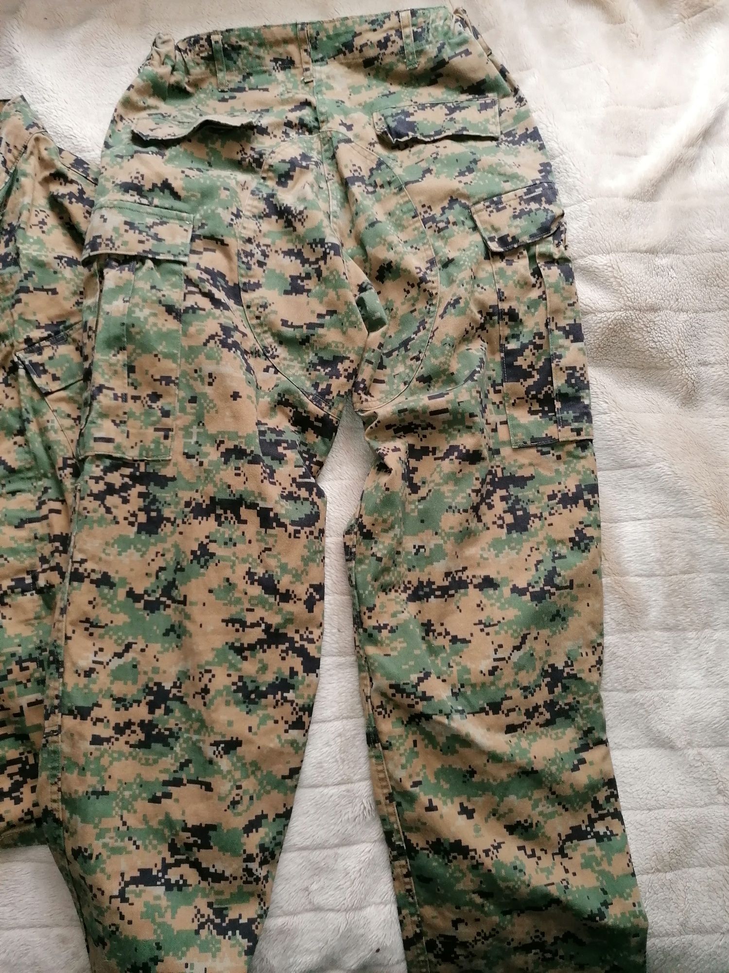 Mundur taktyczny Helikon USMC jak nowy rozmiar M Woodland