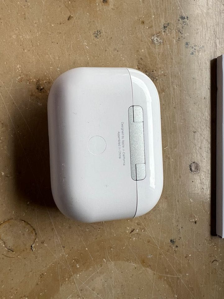 Навушники AirPods Pro 2 з MacSafe case