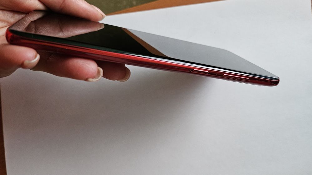 Продам Samsung Galaxy S20+ 128GB Red (SM-G985FZRDSEK)