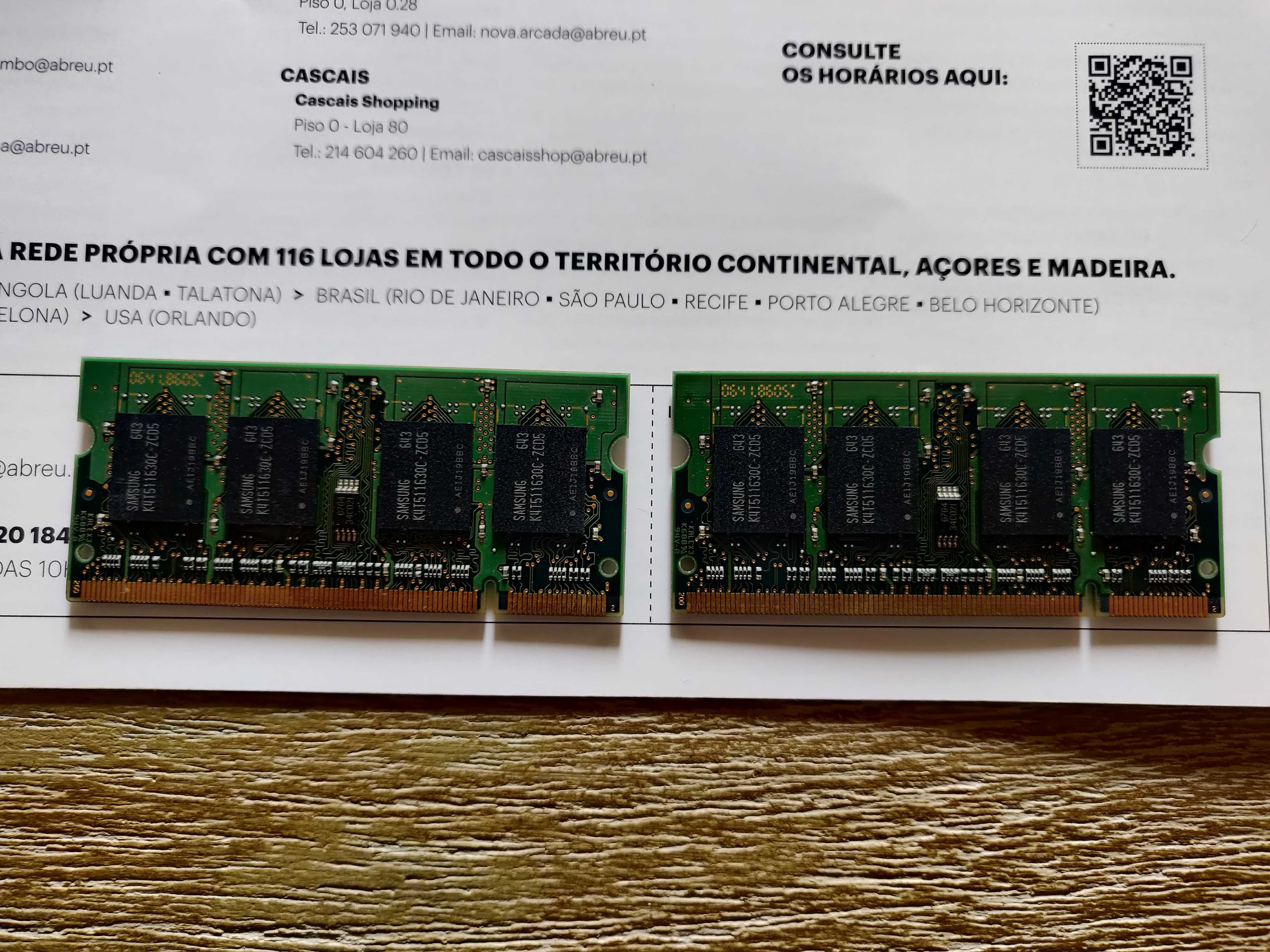 2 Memorias RAM Samsung 512MB 2Rx16 PC2 - 4200S - 444 - 12 - A3