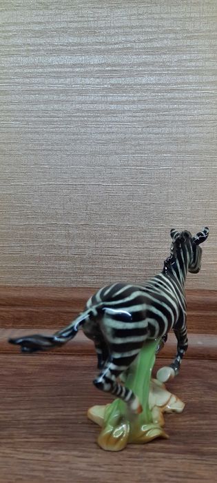 Фарфоровая статуэтка "Зебра" Goebel Германия