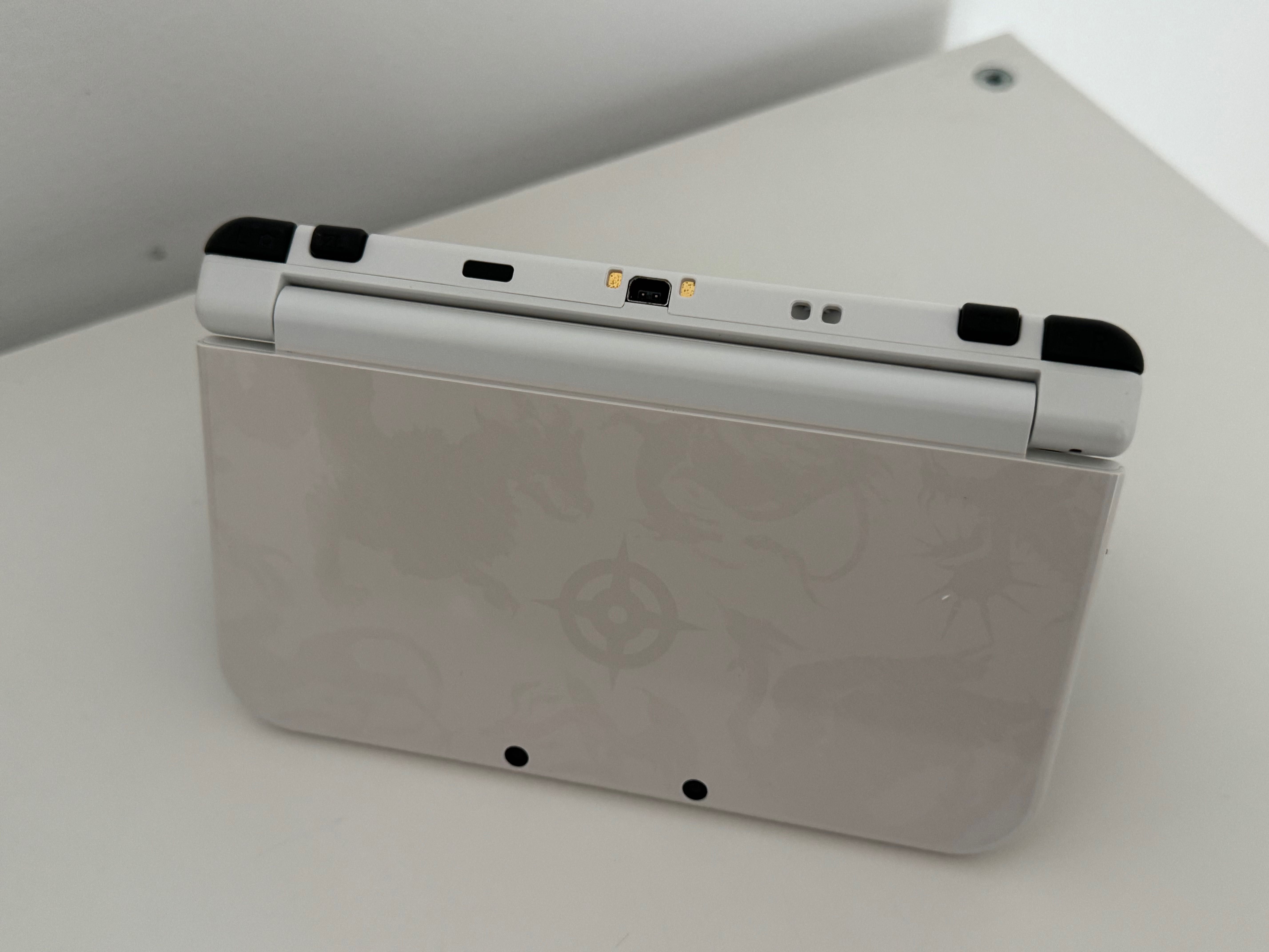 New Nintendo 3DS XL - Fire Emblem Fates (Desbloqueada)