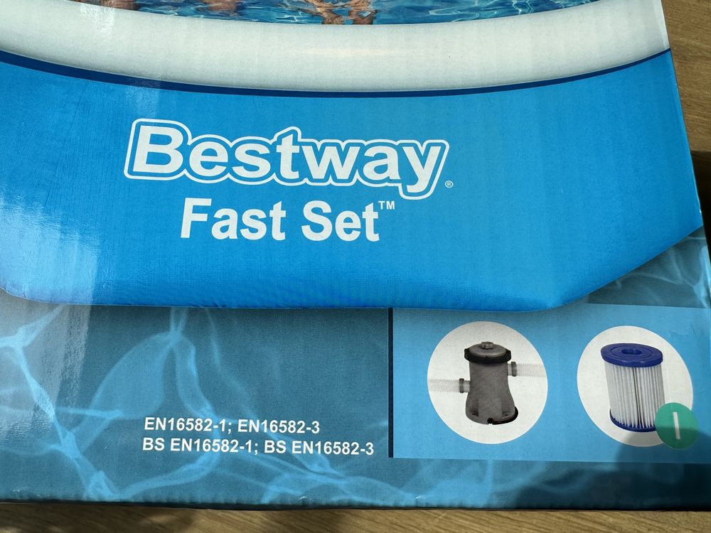 Nowy basen ogrodowy Bestway Fast Set fill & rise pół