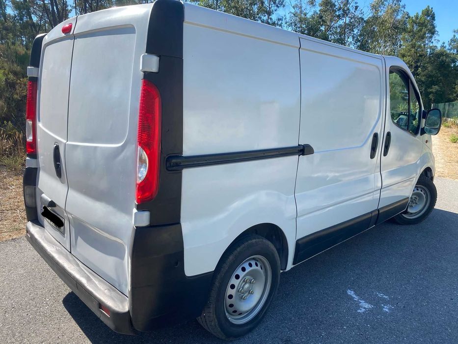 Renault Trafic II 2.0 DCI - 180000km
