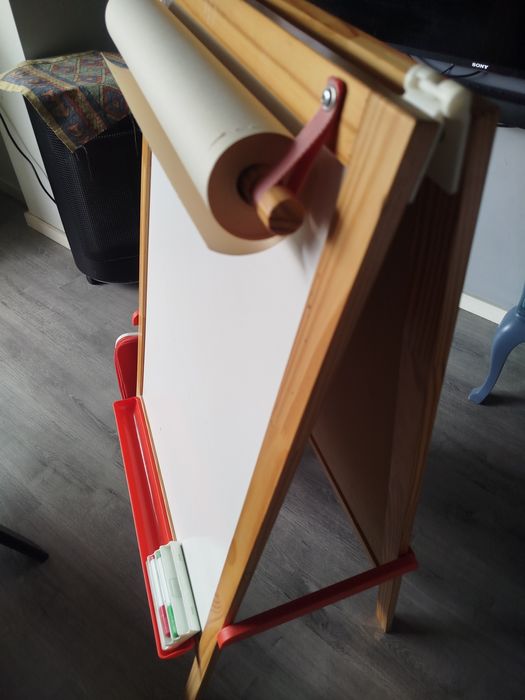 Quadro cavalete IKEA em óptimo estado