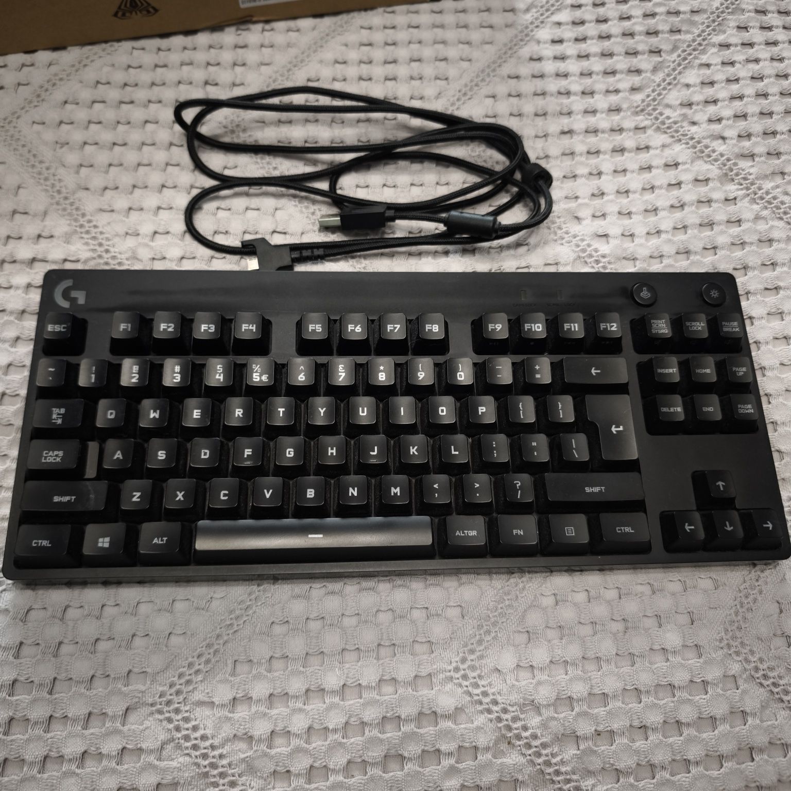 Клавіатура дротова Logitech G PRO Mechanical Gaming USB