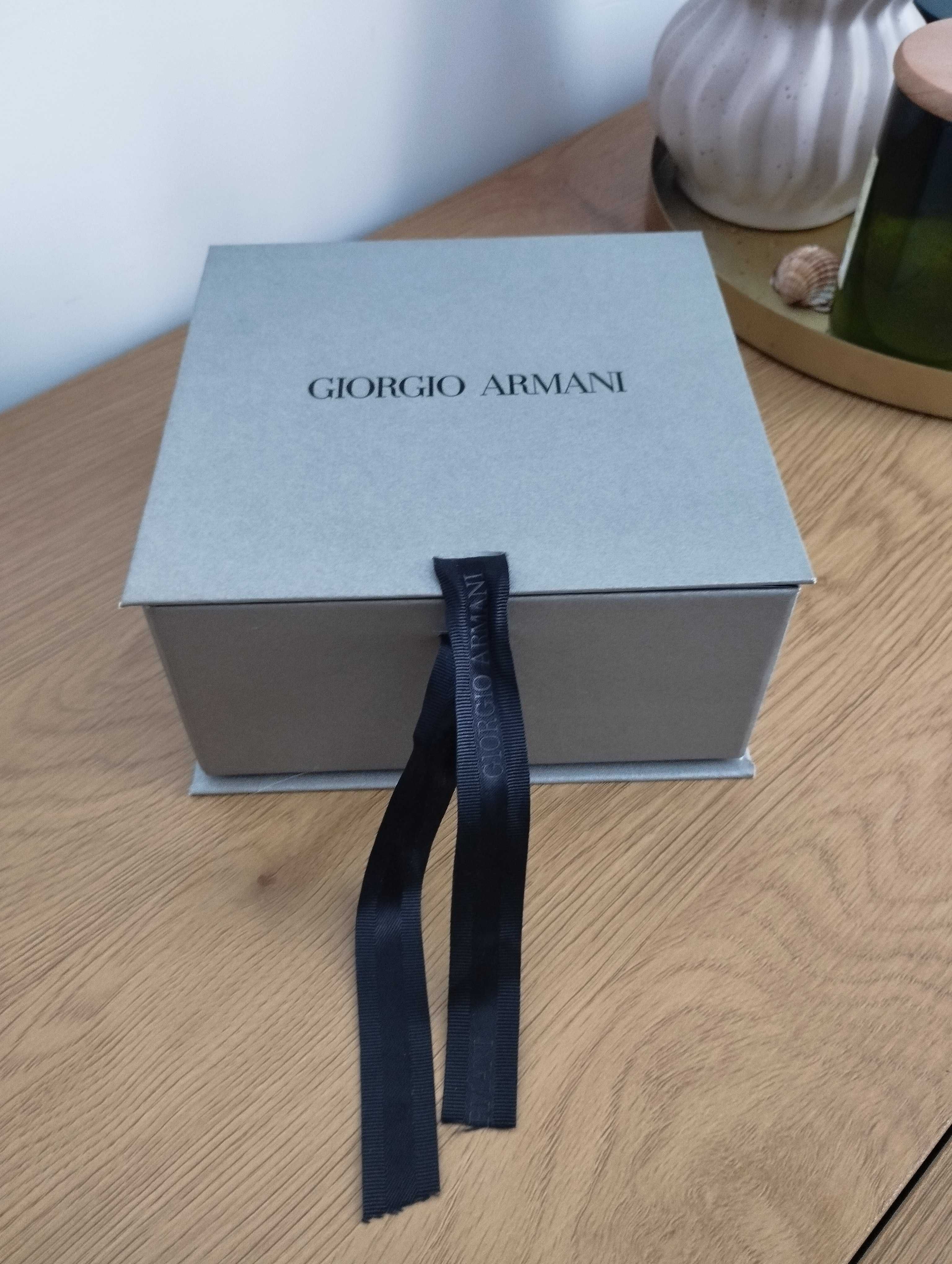 Новая подарочная коробка (упаковка) Giorgio Armani 15 на 15 см