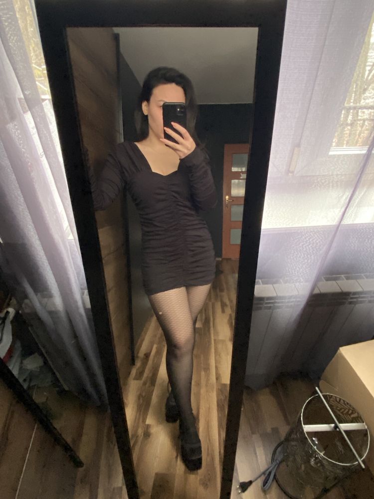 Sexy krótka mini sukienka bodycon obcisła modelująca dopasowana