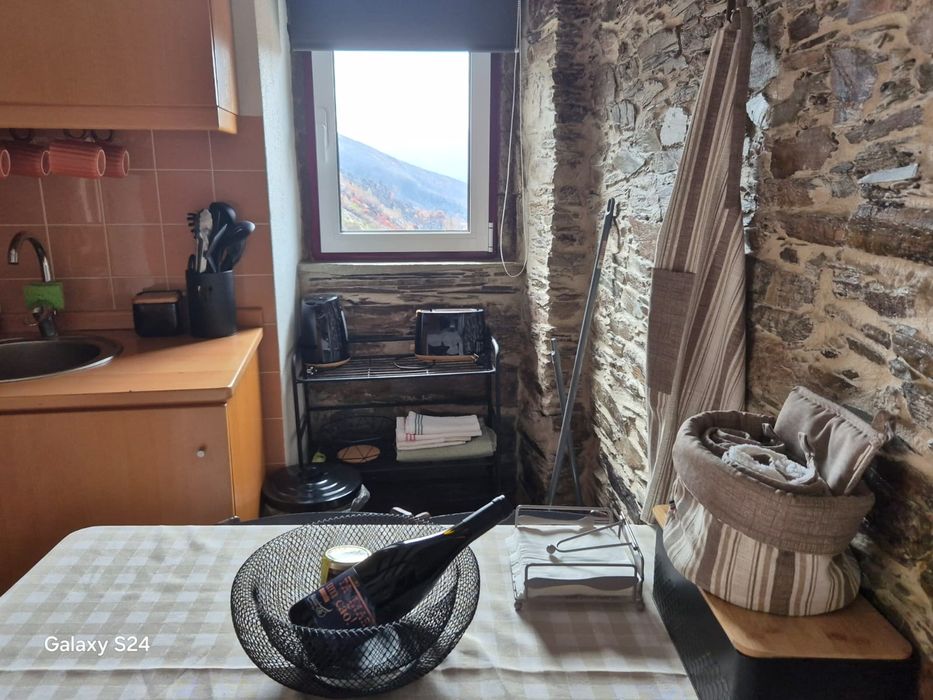 Casa de xisto para venda tojo (piodão)