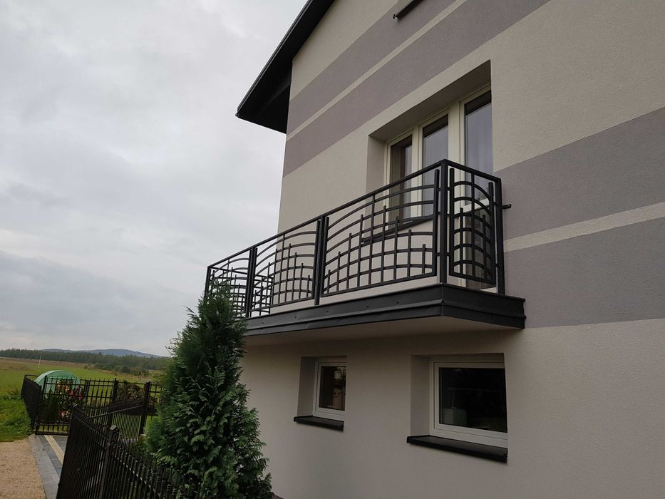 Balustrada panelowa (balustrady, barierki, poręcze)
