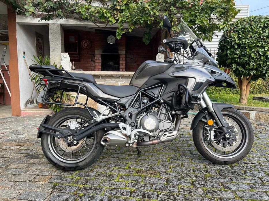 Benelli TRK 502 c/malas