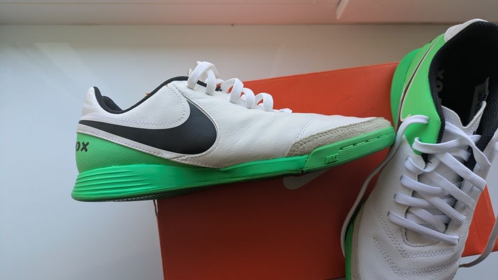Кросівки 38.5 Nike TiempoX Genio II Leather IC