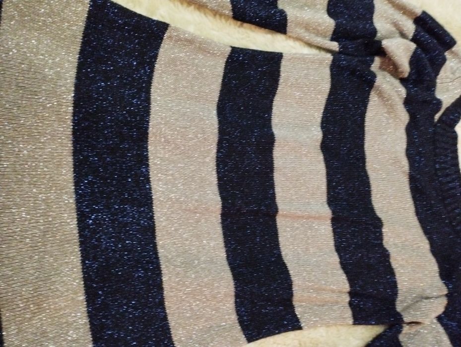 Camisola da Mango com brilhos