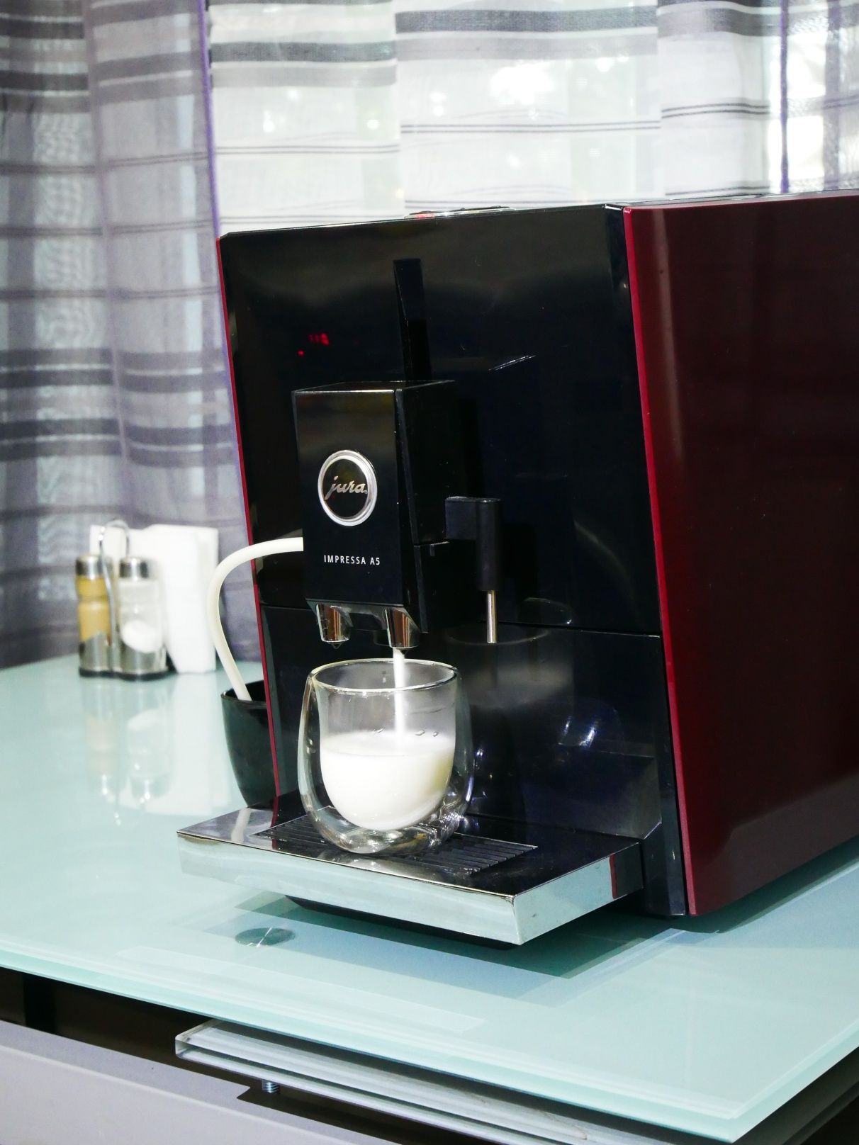 Кофемашина Jura impressa A5 One touch