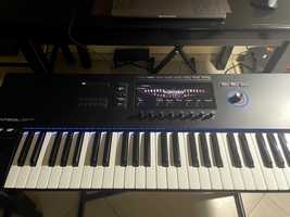 Midi-клавіатура Komplete Kontrol S61 MK3