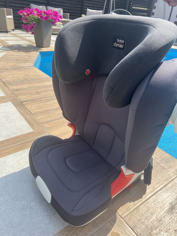 Автокрісло Britax romer 2s