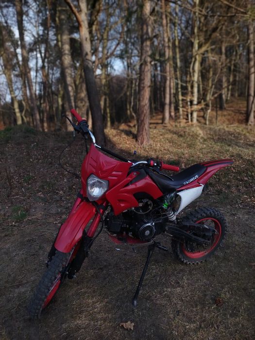 Мотоцикл 125 кубів EXDRIVE