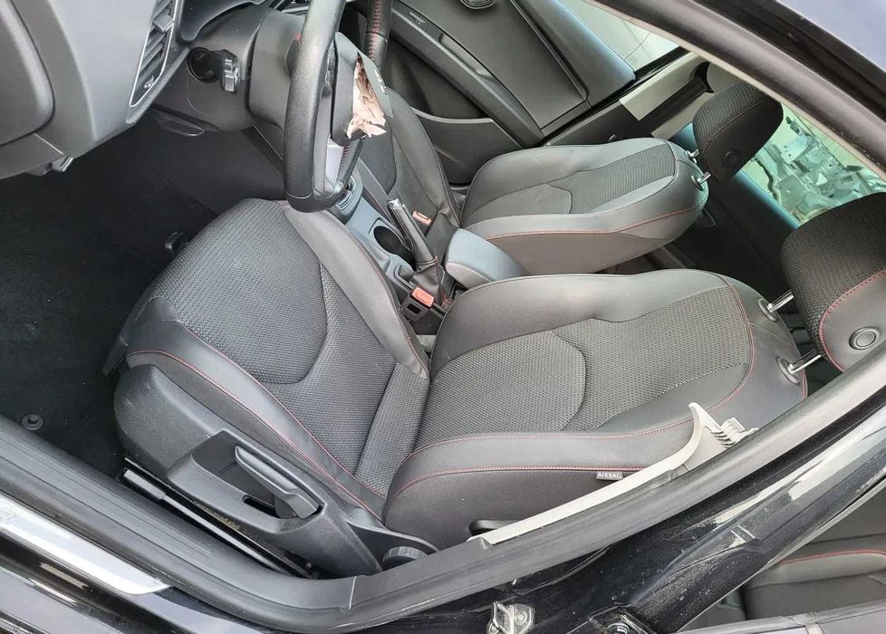Seat Leon 3 FR Fotele półskóra, kanapa, wnętrze 5F 5D hb