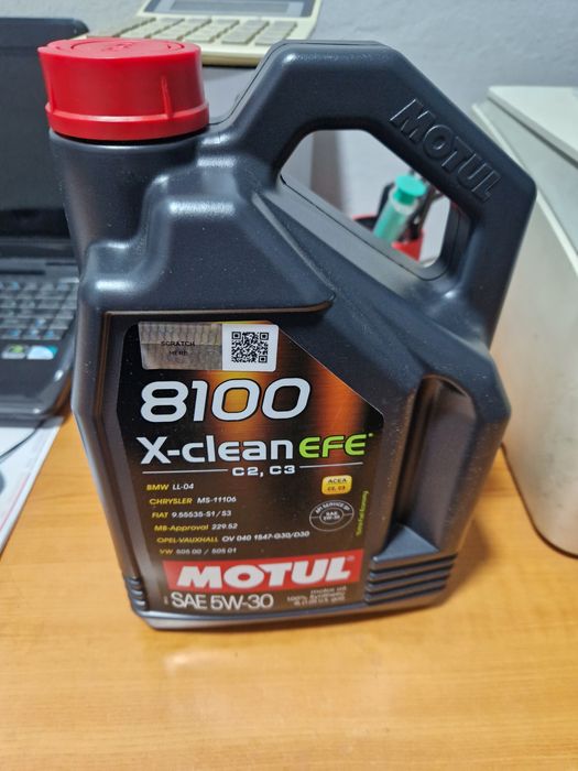 Олива Motul 5w30 EFE.