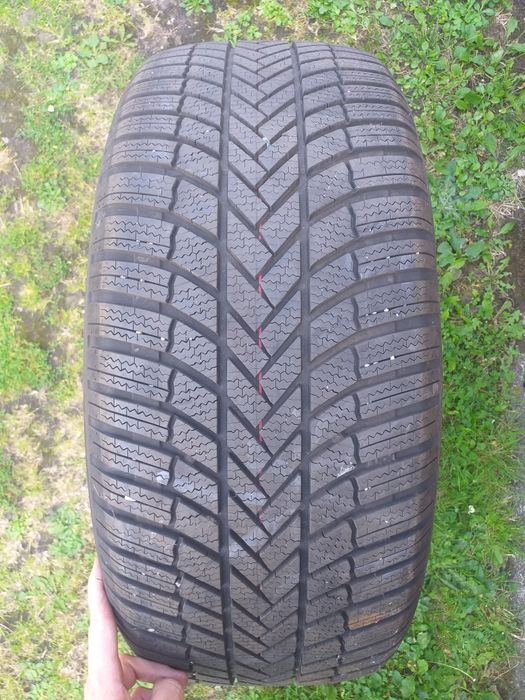 4 x opony Bridgestone Blizzak LM005 245/50 R19 105 V XL