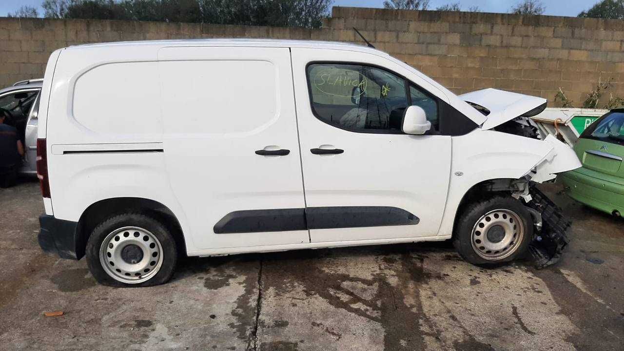 Розборка, шрот, запчастини Opel Combo E, Опель Комбо Є (Е)