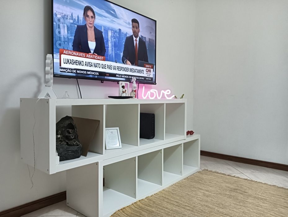 Móvel de Tv como novo