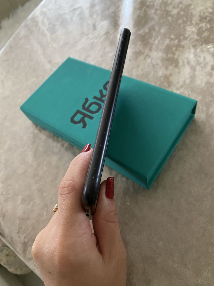 Iphone Xr 64 гиг в хорошму стані