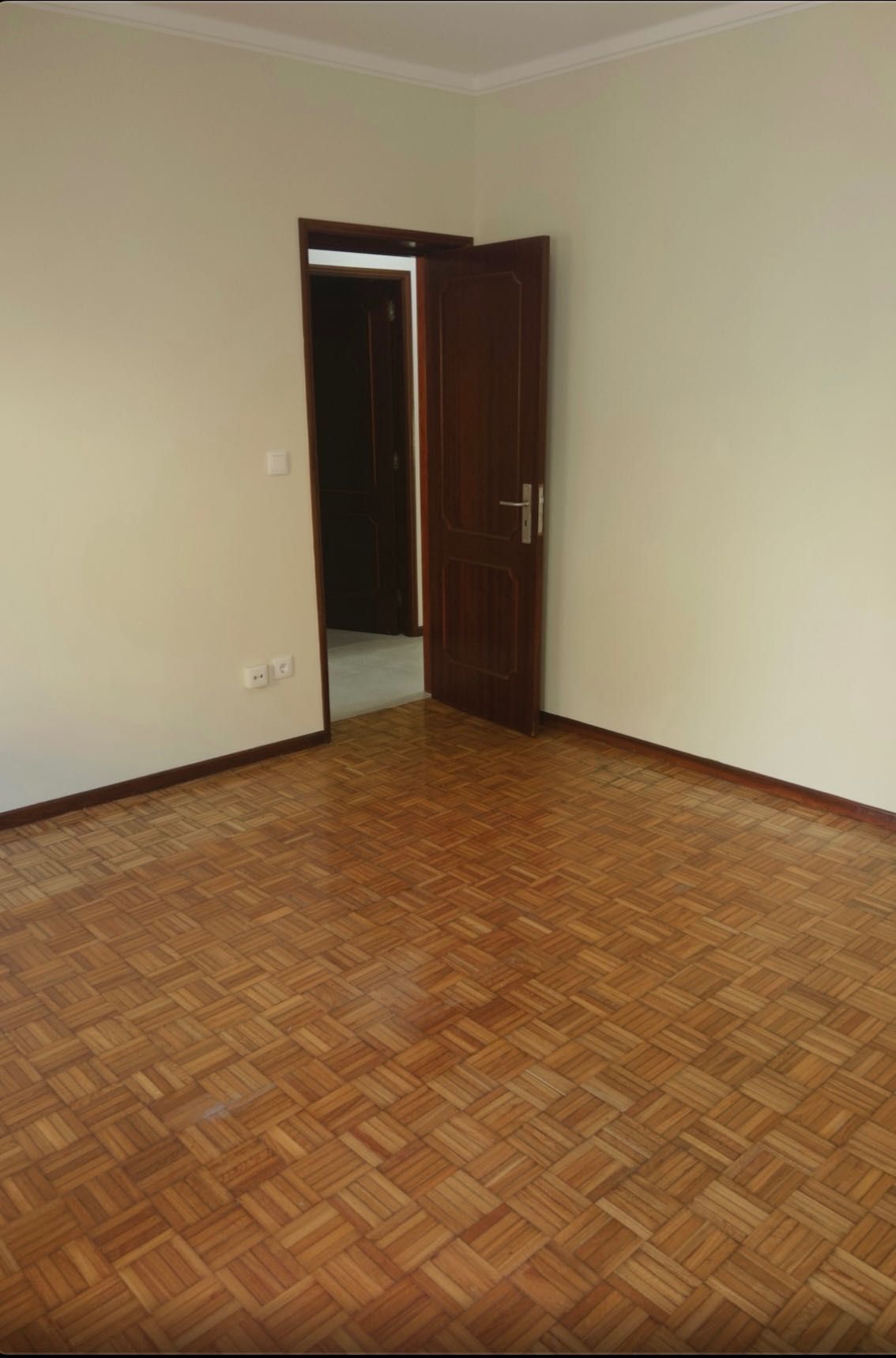 Andar moradia para arrendamento em Nogueira, Maia.