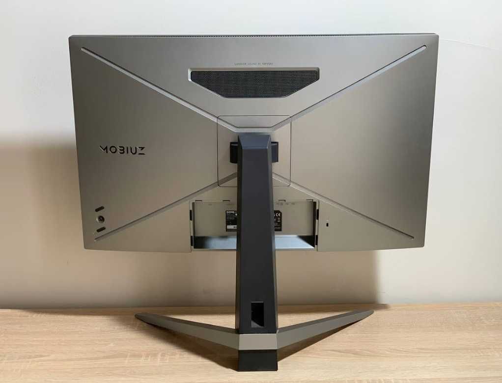РК монітор Eizo FlexScan EV2456-WT, Монітор BenQ Ex2710q