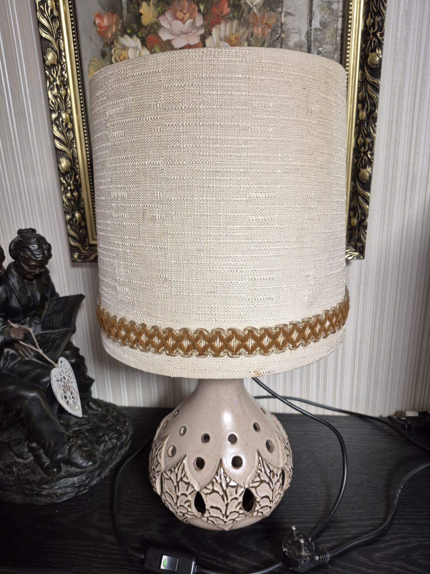Lampa ceramiczna stołowa z dwoma punktami świetlnymi