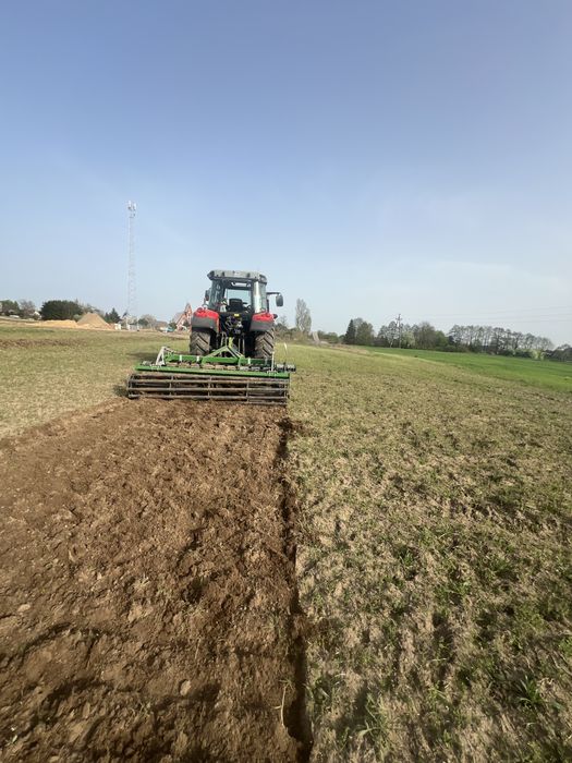 Zamiatanie ulic , talerzowanie . Zamiatarka , talerzowka, odwniezanie