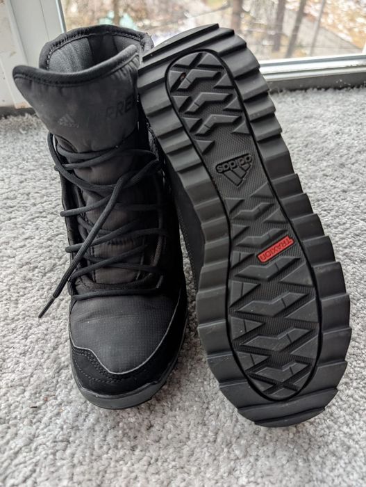 Жіночі чоботи Adidas, трекінгові взуття Quechua