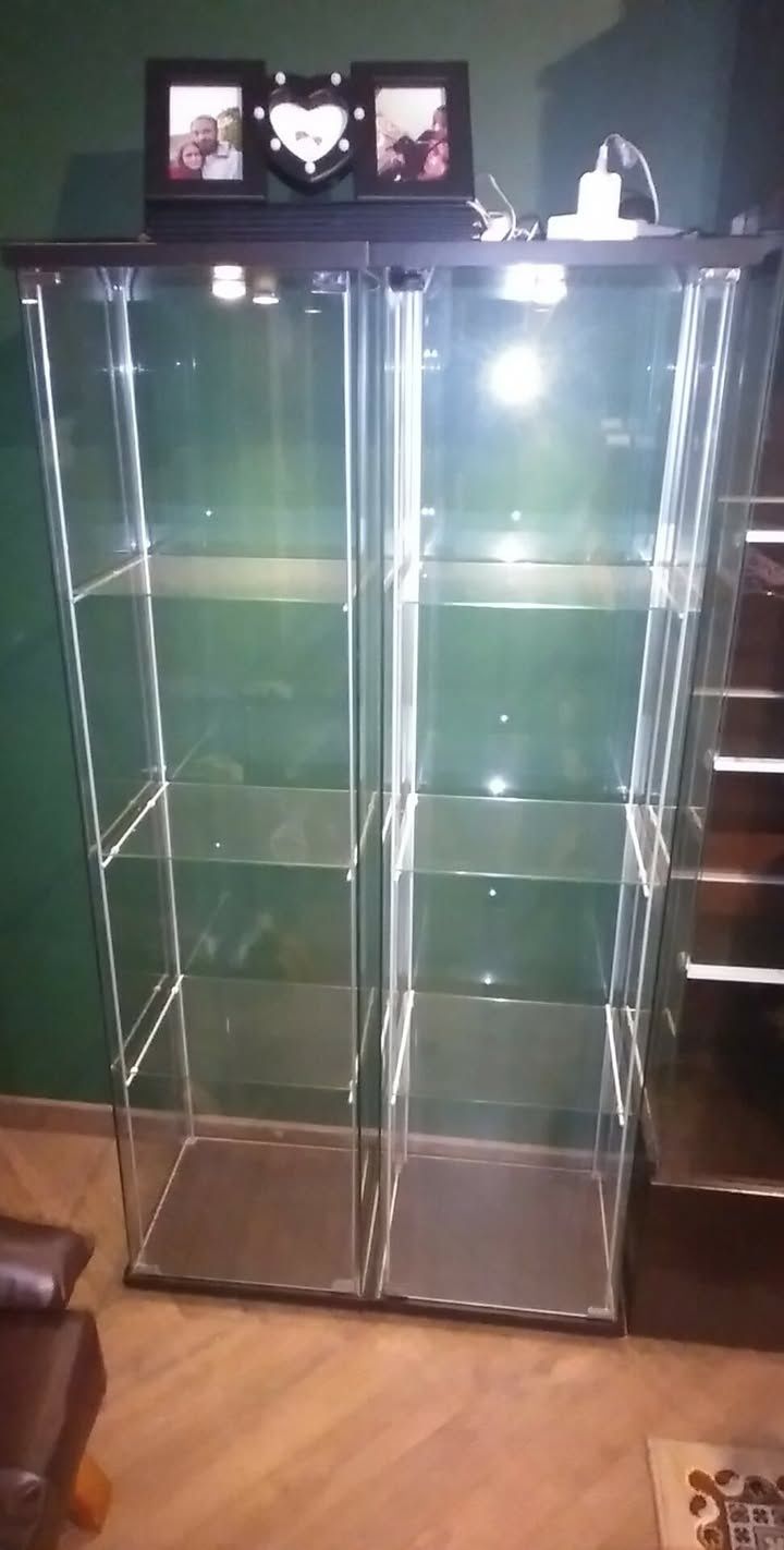 Witryny przeszklone