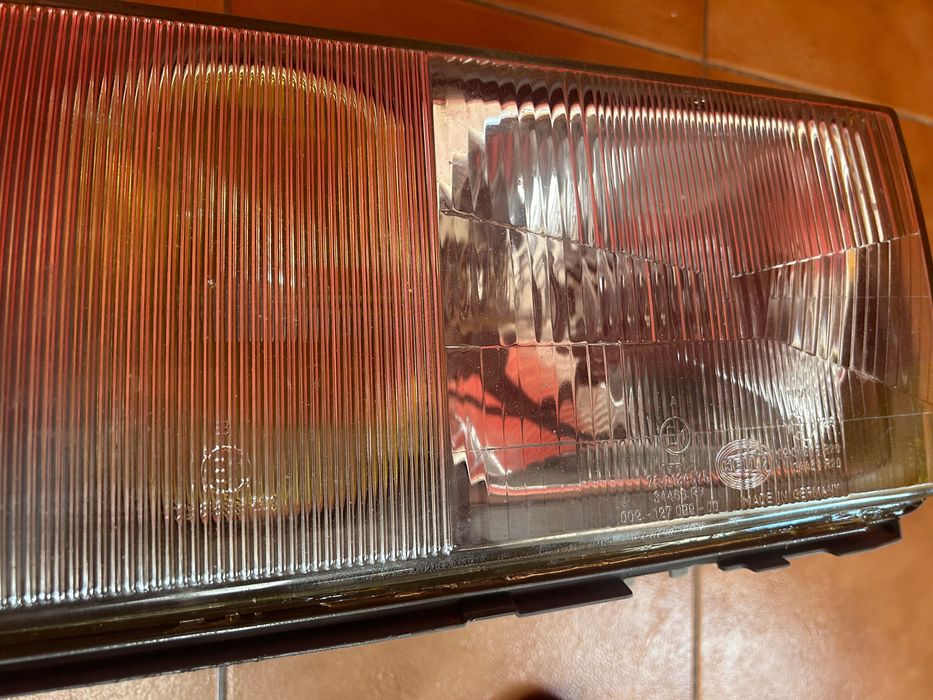 Mercedes 190D óticas Hella