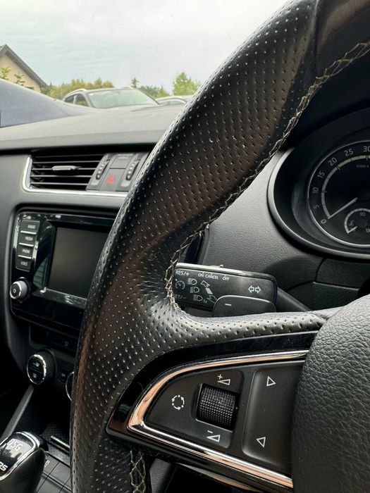 Кермо руль мультируль Octavia A7 VRS RS лепестки перфорація скошений