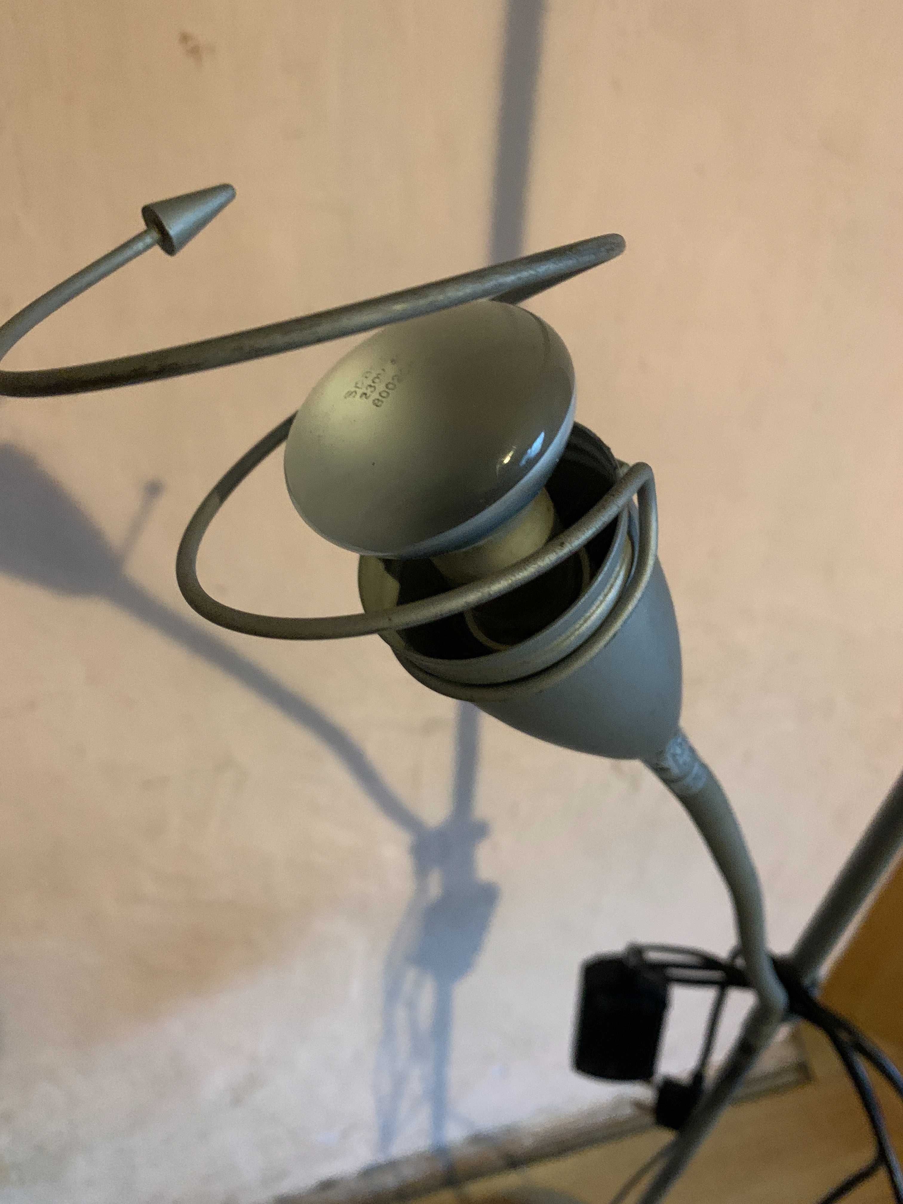 Lampa stojąca halogen