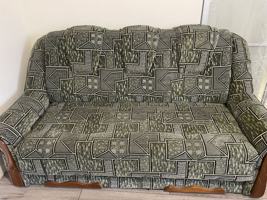 Диван і два крісла